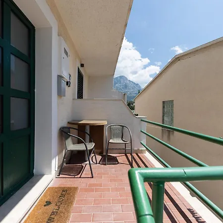 Stunning In * Baška Voda